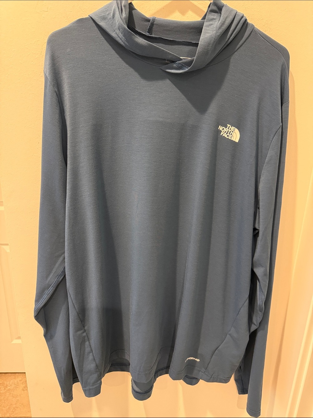 The North Face Men’s Adventure Sun Slate Blue Hooded Long-Sleeve Shirt size XL